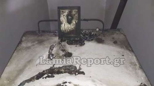 Λαμία: Ιερόσυλοι έκλεψαν το παγκάρι και έβαλαν φωτιά στο ιερό