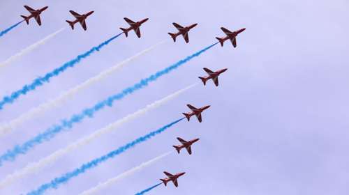 Φλοίσβος: Εντυπωσιακό airshow για τα 95 χρόνια της Πολεμικής Αεροπορίας [εικόνες]