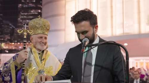 Νέα Υόρκη: Ο Μαμντανί ευχήθηκε "καλή Ανάσταση" στα ελληνικά - Η έκπληξη του Ελπιδοφόρου "ουάου"