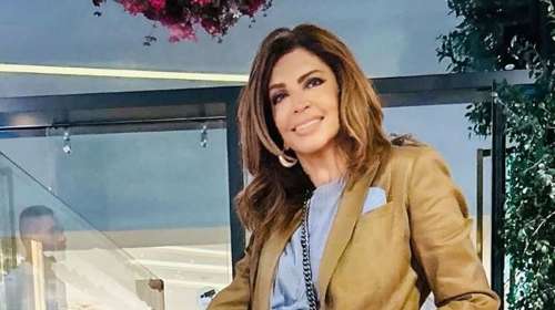 Μιμή Ντενίση: Κομψή σε χριστουγεννιάτικη εκδήλωση σε μπουτίκ στο Κολωνάκι