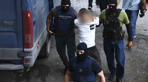 Δολοφονία Βάγιας Νέστορα: Προθεσμία για Δευτέρα πήρε ο 25χρονος που έδωσε τα κλειδιά στο ζευγάρι της φονικής επίθεσης