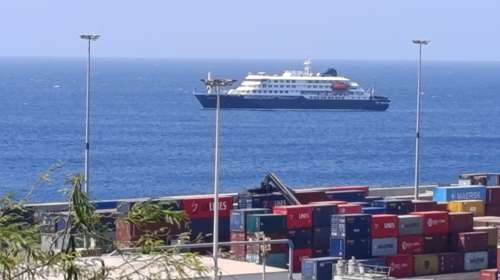 "MV Hondius": Ογκολόγος που έκανε κρουαζιέρα ανέλαβε τους ασθενείς με χανταϊό - Αρρώστησε και ο γιατρός του πλοίου