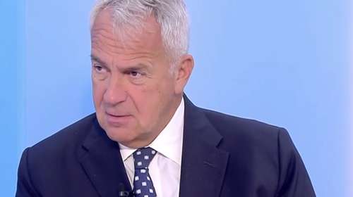 Ποιος είναι επιτέλους "ο Μάκης του ΟΠΕΚΕΠΕ;" - Ο Πάσχος Μανδραβέλης δίνει την ειρωνική απάντηση