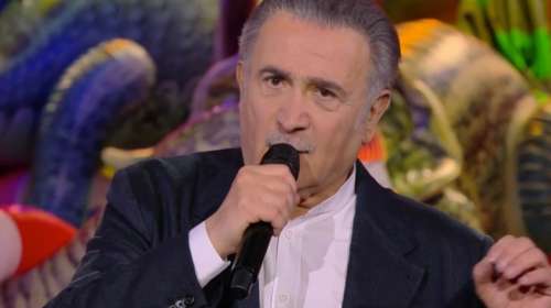 Λάκης Λαζόπουλος: Αποκάλυψε πώς κατάλαβε ότι παρακολουθούσαν το κινητό του με Predator