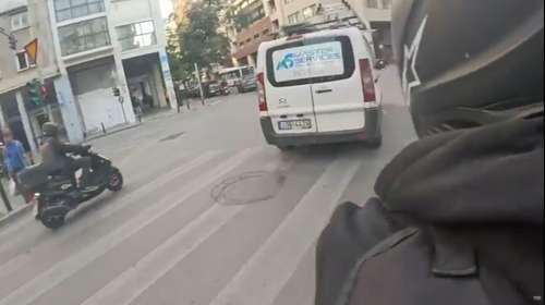 Καταδίωξη στο κέντρο της Αθήνας: Ταυτοποιήθηκαν οι αναβάτες της μοτοσικλέτας που δεν σταμάτησαν στο σήμα της ΕΛΑΣ