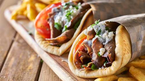 Σουβλάκι από "χρυσάφι" - Αγγιξε μέχρι και τα 5 ευρώ στη Θεσσαλονίκη