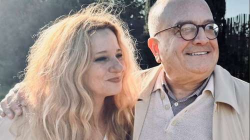 Η Ευανθία Ρεμπούτσικα και ο Άρης Δαβαράκης σε μία μοναδική συναυλία στην Πάρο