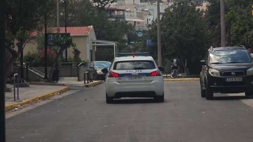 Στην Ευελπίδων η 72χρονη που λειτουργούσε το παράνομο γηροκομείο στους Αμπελόκηπους