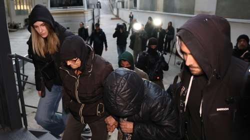 ΟΠΕΚΕΠΕ: Ελεύθερες με υψηλές εγγυήσεις 200 και 100 χιλ. ευρώ η σύζυγος και η αδελφή του Μύρωνα Χιλετζάκη