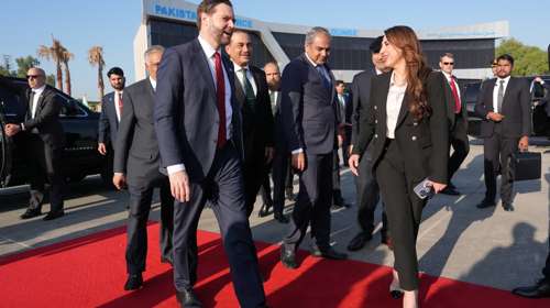 Σε κίνδυνο η εύθραυστη εκεχειρία μετά τις συνομιλίες ΗΠΑ και Ιράν - Οι αντιπροσωπείες έφυγαν από το Πακιστάν