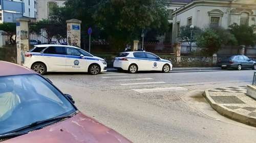 Τραγωδία στο Αγρίνιο: Ηλικιωμένη έπεσε από τον δεύτερο όροφο πολυκατοικίας