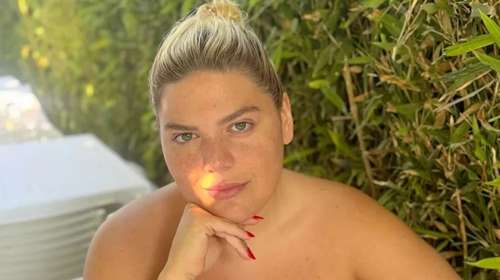 Η Δανάη Μπάρκα δοκίμασε το χρώμα στο μανικιούρ που ταιριάζει σε όλες τις γυναίκες