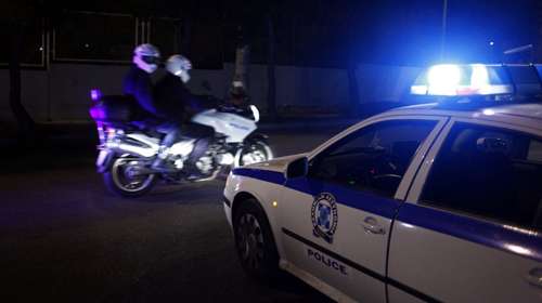 Δύο συλλήψεις για παραβίαση ορίων ταχύτητας: Οδηγούσε με 128 χλμ σε περιοχή με όριο τα 50 χλμ