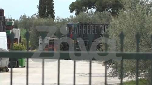 Σοκαριστικό εργατικό ατύχημα στο Κιάτο: Η 40χρονη "έχει φρικτούς πόνους" - Πιάστηκαν τα μαλλιά της σε μηχάνημα