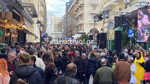 Θεσσαλονίκη: Τσικνοπέμπτη με σουβλάκια, χορό και μουσική στην καρδιά της πόλης [βίντεο]