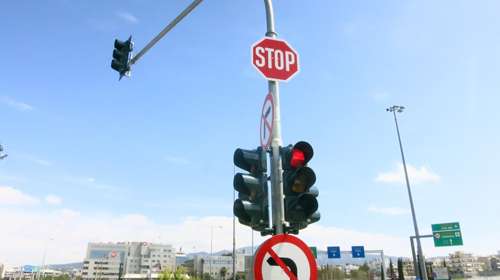 Έρχονται τα "έξυπνα" φανάρια – Η ασυλία των παραβατών τελειώνει