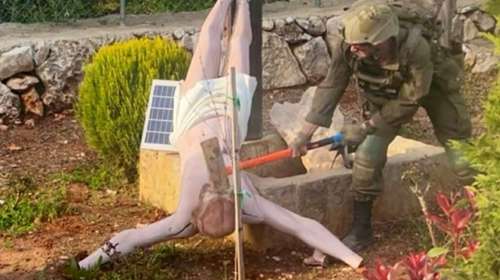 Σάλος με τον βανδαλισμό αγάλματος του Χριστού από Ισραηλινό στρατιώτη στον Λίβανο - Τι απαντά ο IDF