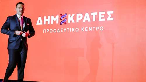 Ο Κασσελάκης επιτίθεται στον Λαζαρίδη: Aμφισβητεί το πτυχίο του - "Πού σπουδάσατε;"