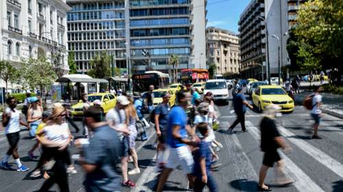 Μειώνεται στο 10% η ποινή του ΕΦΚΑ για την επιστροφή συντάξεων και επιδομάτων -Τι γλιτώνουν οι εργαζόμενοι συνταξιούχοι