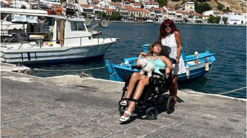 Συγκινεί η μητέρα της Μυρτώς από την Πάρο: "Η δική σου ανηφόρα βγήκε πολύ απότομη" - Το μήνυμα για τη γιορτή της
