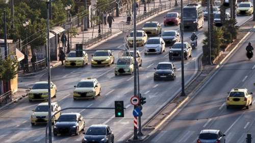 Πρωτομαγιά: Αυξημένα μέτρα της τροχαίας - Απαγόρευση κυκλοφορίας των φορτηγών