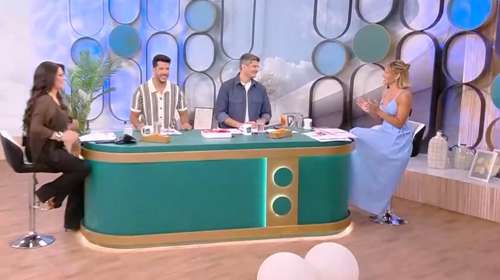 "Είμαστε έτοιμοι γιατί χρειάστηκε να είμαστε": Πρεμιέρα για την Ιωάννα Μαλέσκου, με ένα καθόλου τυχαίο φόρεμα