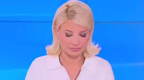 Συγκινήθηκε η Φαίη Σκορδά: "Έχω μουδιάσει... Ζητώ συγγνώμη"