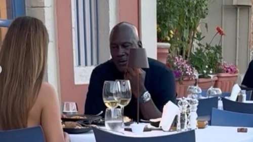 Μάικλ Τζόρνταν: Για παραδοσιακό φαγητό με τη σύζυγό του στην Κεφαλονιά