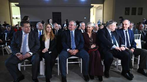 Τι δουλειά είχε ο Ευάγγελος Βενιζέλος στη σύναξη των "παλαιοκαραμανλικών" - Πώς συνδέεται με την κυβερνησιμότητα