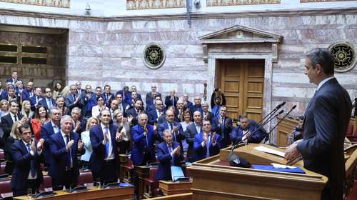 Τι θα πει ο Μητσοτάκης στους βουλευτές της ΝΔ: Ευφορία για Πιερρακάκη, βαρύ κλίμα για το αγροτικό