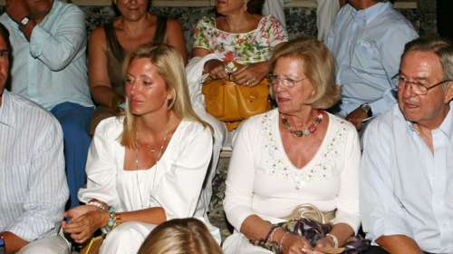 Μαρί Σαντάλ: Η σπάνια οικογενειακή φωτογραφία με τον τέως βασιλιά Κωνσταντίνο