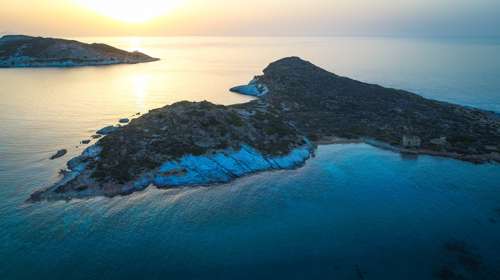 Απόδραση στην Κίμωλο με τη SEAJETS: Ανακαλύψτε το "διαμαντάκι" των Κυκλάδων