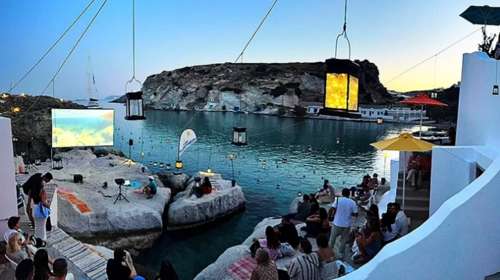 Αυτά είναι τα ομορφότερα θερινά σινεμά των ελληνικών νησιών