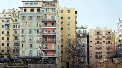 Εξετάζεται μείωση του ορίου ιδιοκτησίας στο πρόγραμμα "Ανακαινίζω" -Εως 95% η επιδότηση