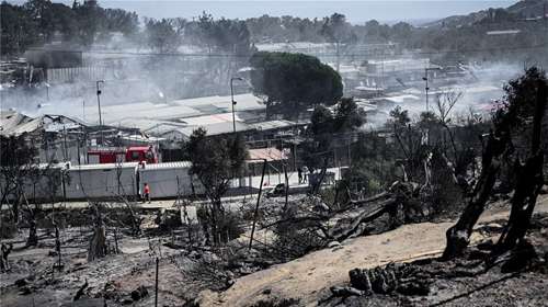 Φωτιά στη Μόρια: Πώς η Αστυνομία έφτασε στη σύλληψη των έξι αλλοδαπών - Φόβοι για νέους εμπρησμούς