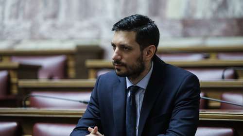 Κυρανάκης: Ο Λυμπερόπουλος λέει ψέματα – Η υποχρέωση μηδενικών ρύπων αφορά λιγότερο από το 1% των ταξί