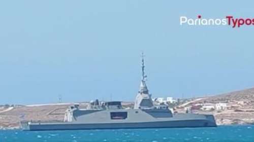 Πάρος: Η φρεγάτα "Κίμων" του Πολεμικού Ναυτικού στη γιορτή της Παναγίας