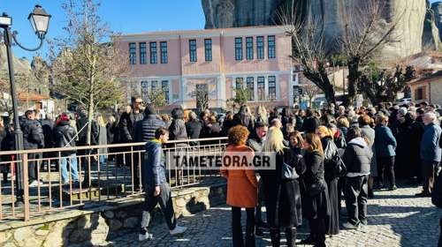 Tέμπη: Σε βαρύ κλίμα το τριετές μνημόσυνο για τις Χρύσα, Αναστασία και Θώμη Πλακιά
