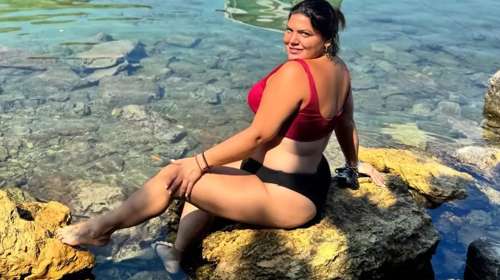 Δανάη Μπάρκα: "Να μένεις εκεί που υπάρχει αγάπη, αλήθεια και αμοιβαιότητα" - Στιγμιότυπα από τις καλοκαιρινές της διακοπές