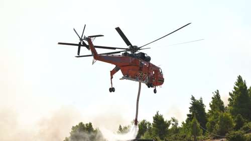 Φωτιά τώρα στη Μαγνησία - Στη μάχη τέσσερα εναέρια μέσα