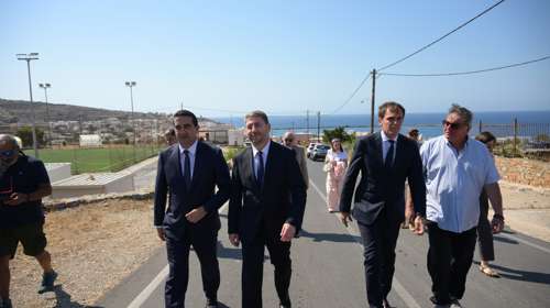 Ανδρουλάκης: Η χώρα δεν χρειάζεται μία κυβέρνηση που υπηρετεί επικοινωνιακούς σχεδιασμούς