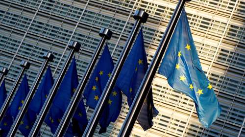 Τι απαντά η Κομισιόν στις απειλές Τραμπ για νέους δασμούς