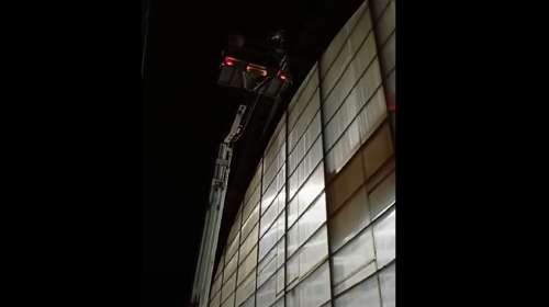 Κέρκυρα: Αποκολλήθηκε plexiglass από το κολυμβητήριο - Κλειστό για λόγους ασφαλείας