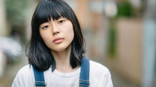 Japanese Bob: Το κούρεμα που ανήκει στις πιο hot τάσεις για την άνοιξη του 2026