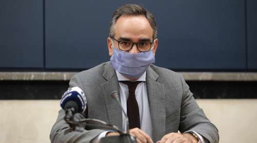 Κοντοζαμάνης: Εγινε παρεξήγηση με τις μάσκες - Οι προδιαγραφές είναι ξεκάθαρες
