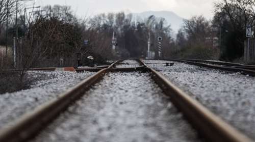 Ηellenic Train: Προσωρινή διακοπή της κυκλοφορίας στο τμήμα Σίνδος - Άδενδρο λόγω πυρκαγιάς
