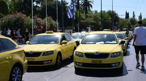 "Χειρόφρενο" τραβούν οι οδηγοί ταξί από σήμερα σε ολόκληρη τη χώρα