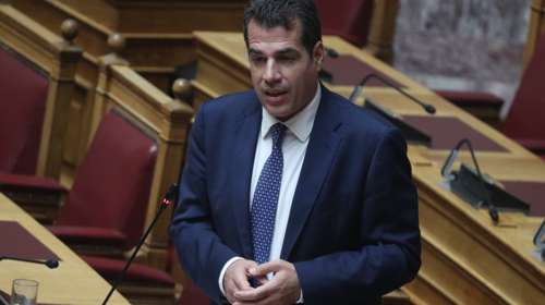 Οι αλλαγές με το νέο Σύμφωνο Μετανάστευσης: "Επιστροφές, fast-track διαδικασίες ασύλου και προστασία συνόρων", λέει ο Πλεύρης