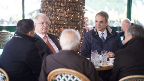 Μητσοτάκης: Τι ζήτησε για τις Ανεξάρτητες Αρχές απο τον Νικήτα Κακλαμάνη στον πρωτοχρονιάτικο καφέ
