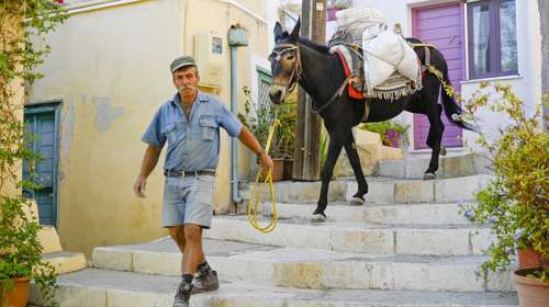 "Διαμάντι των Κυκλάδων": Το νησί που αποθεώνουν τα ξένα μέσα - Τι το κάνει ξεχωριστό